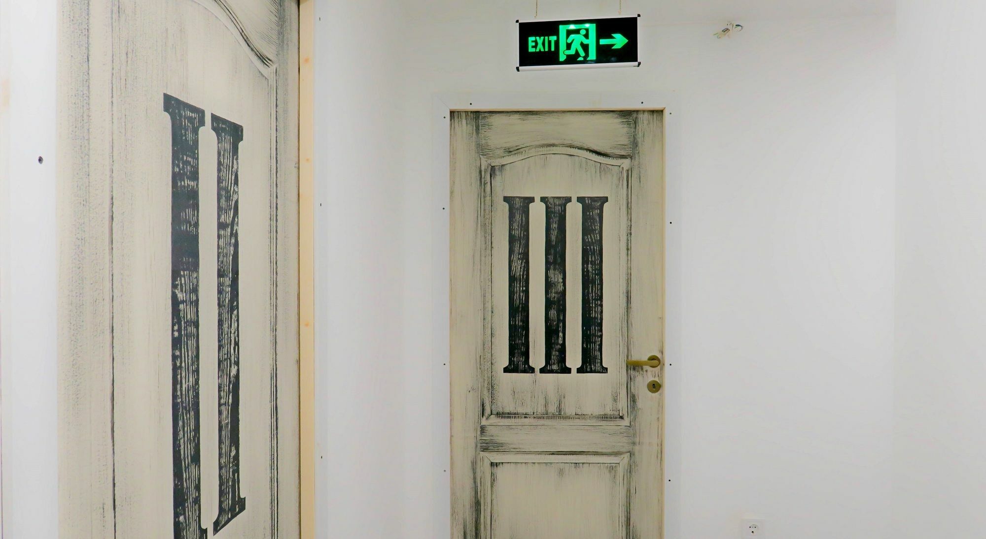 The Evil Clown Hostel Брашов Екстериор снимка
